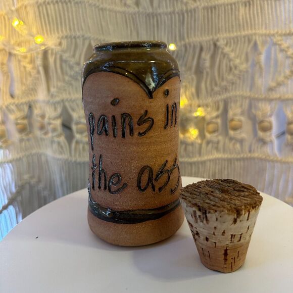 Vintage Pottery Crock with Cork Lid says "Pains in the Ass" made in USA 1980's - Picture 1 of 9